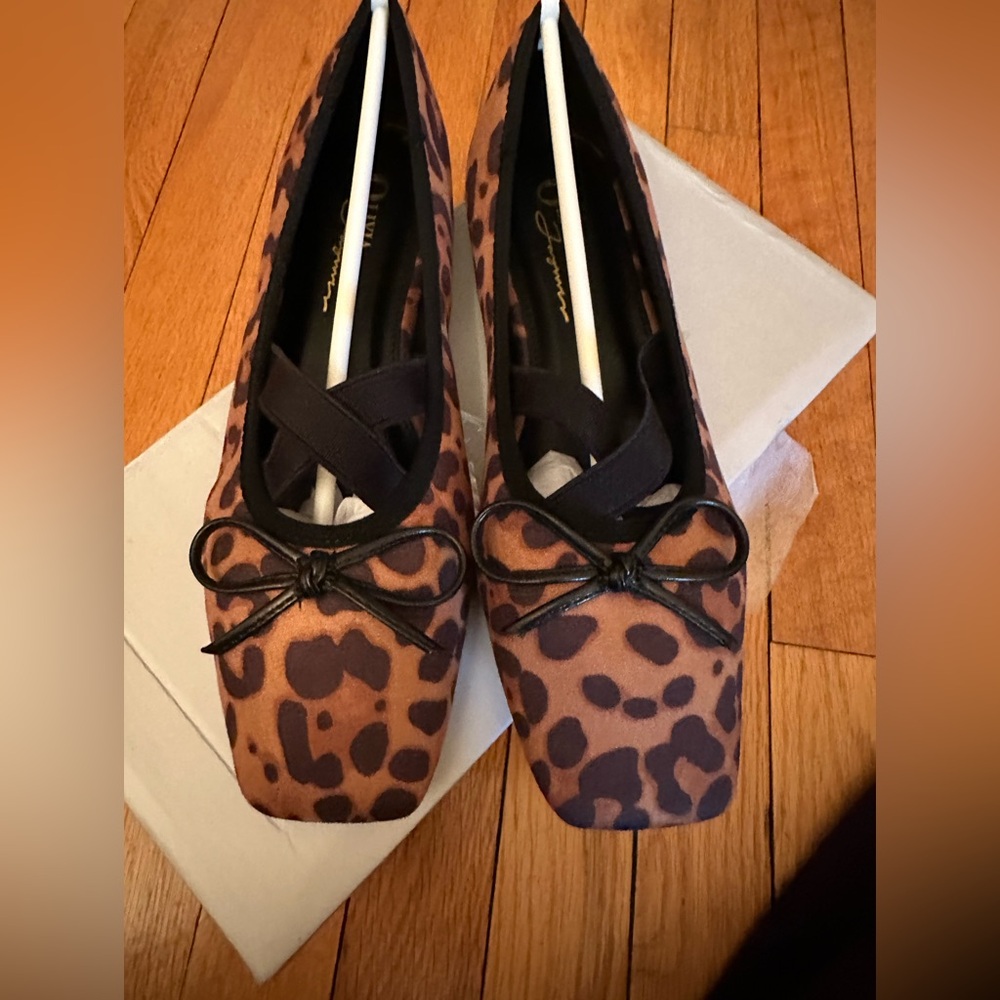 NIB BAMBOO Leopard Print Flats 👠